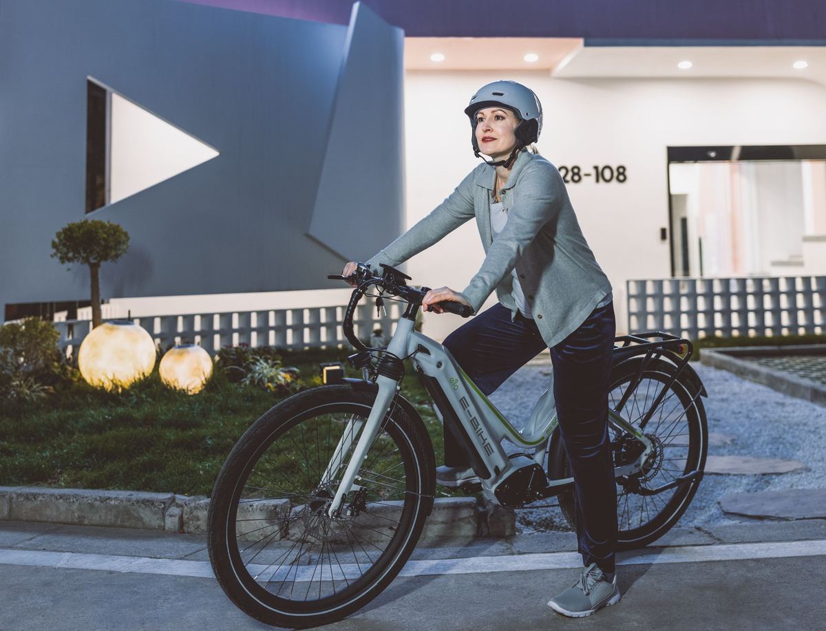 Electric bicycle compatible with Power Sathi batteries