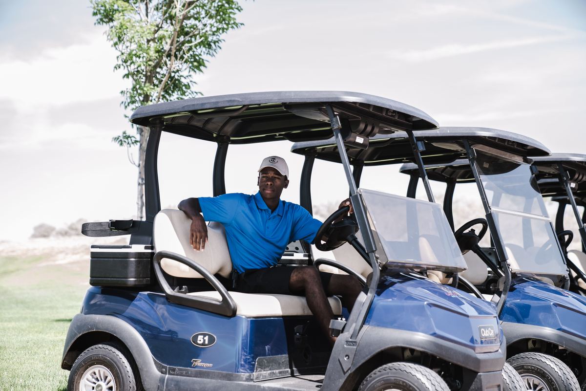 Golf cart compatible with Power Sathi batteries